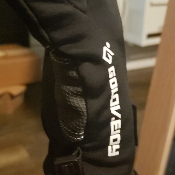 Winter gloves with touchscreen ability - Picture 3 of 6